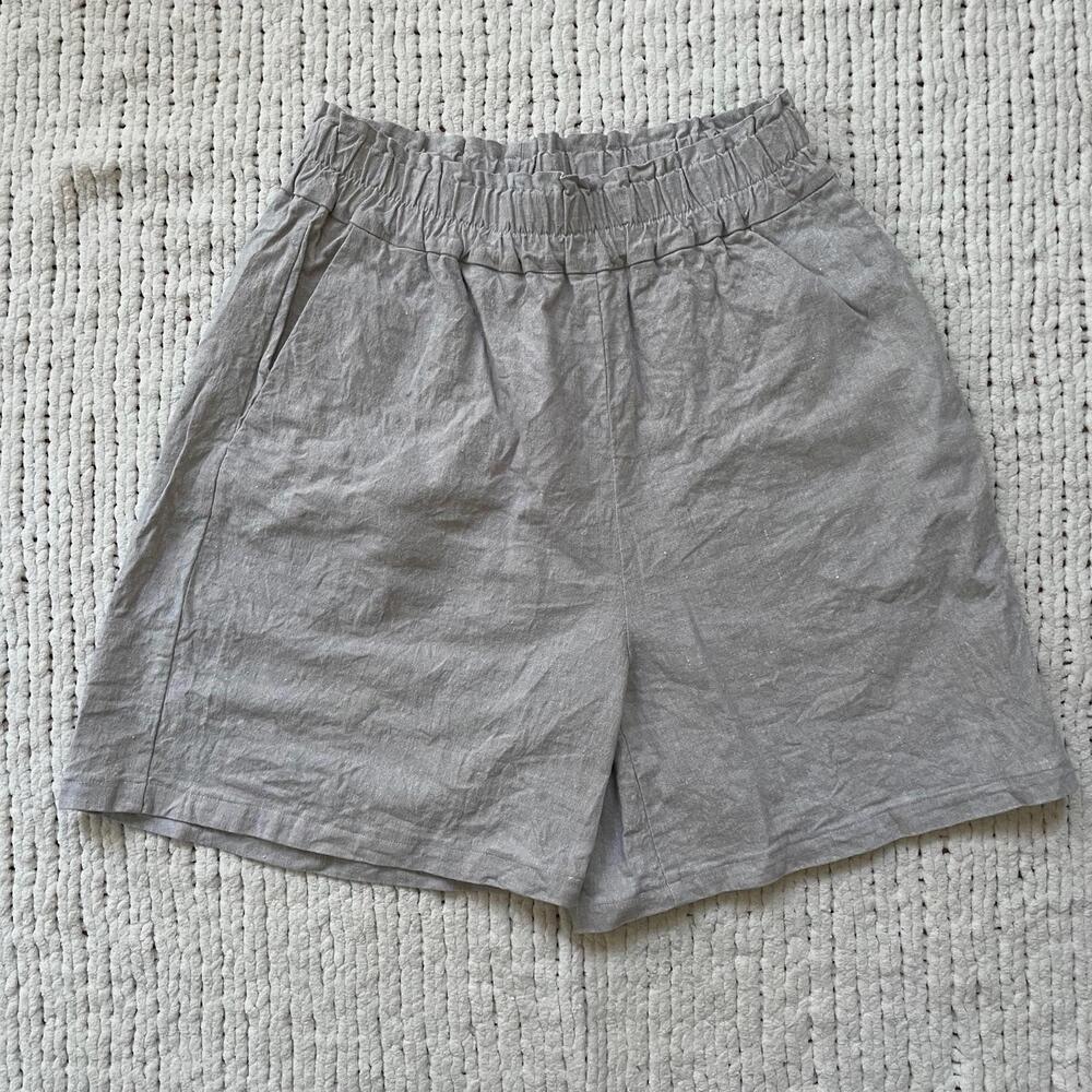Sandara Women's Grey Linen Elastic Waist Shorts - Size Small